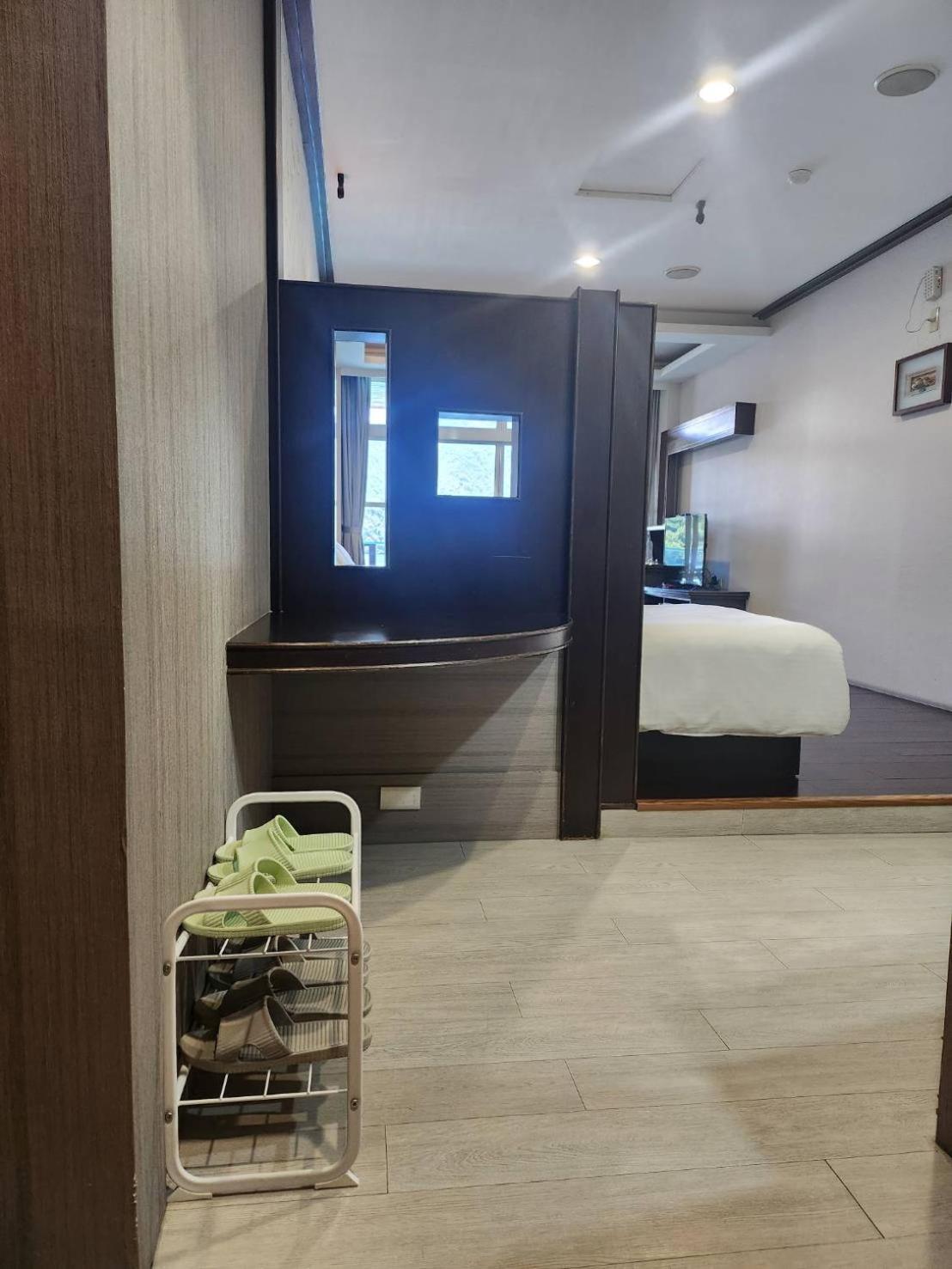 Sun Fog Hotel Yuchi Luaran gambar