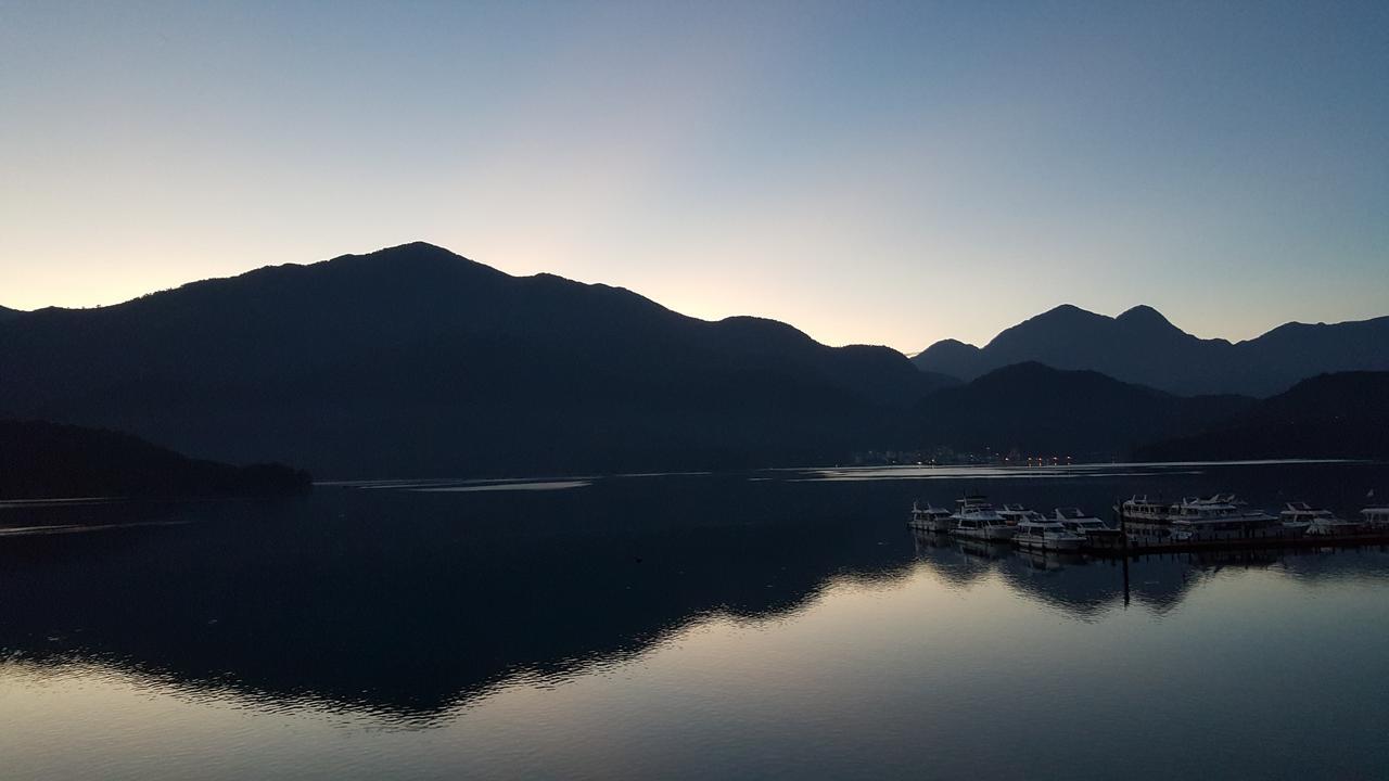 Sun Fog Hotel Yuchi Luaran gambar