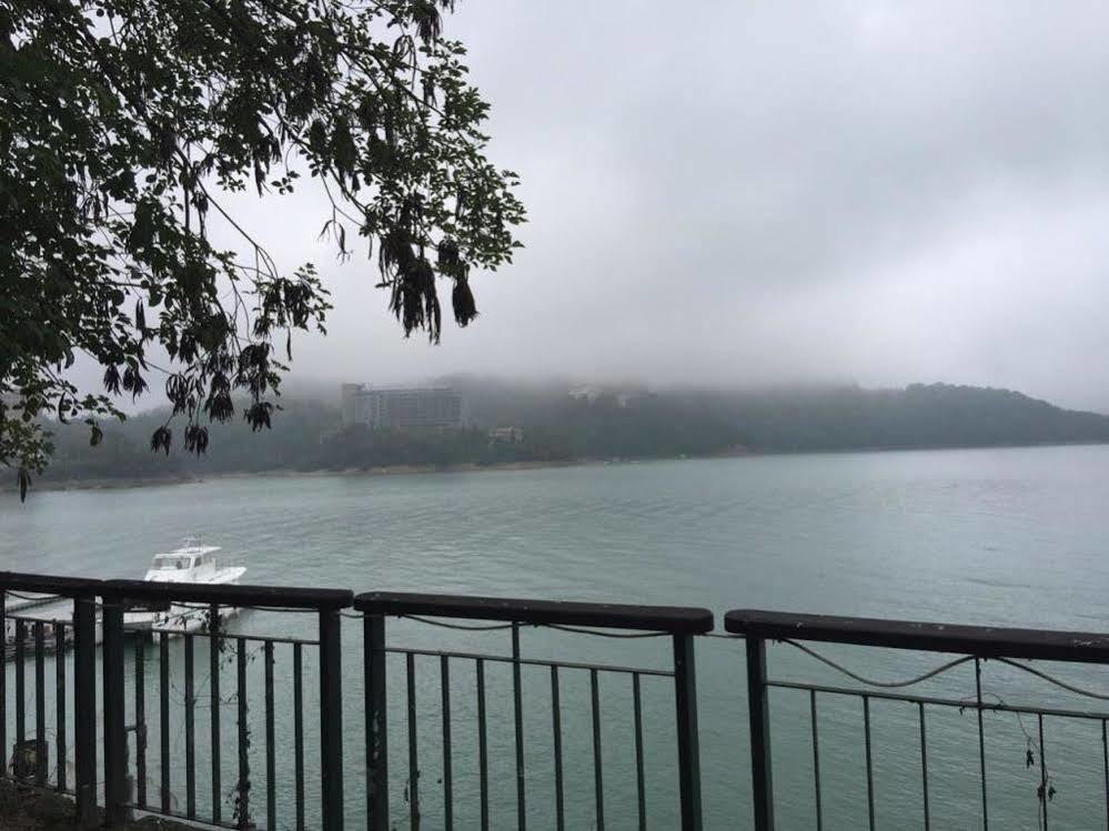 Sun Fog Hotel Yuchi Luaran gambar